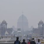 दिल्ली की हवा ज़हरीली: AQI 400 के पार, सांस लेना हुआ दुश्वार