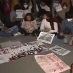 प्रदूषण पर वार, दिल्ली में प्रदर्शनकारियों पर कार्रवाई; जयराम रमेश ने सरकार को घेरा