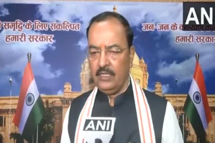 राहुल से अखिलेश की दोस्ती, केशव मौर्य बोले - 'कुछ सीखा नहीं', सपा प्रमुख पर कसा तंज