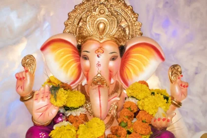 2025 विनायक चतुर्थी: गणेश पूजा के बाद दीपक के ये उपाय, जीवन की बाधाएं दूर कर लाएंगे खुशहाली!
