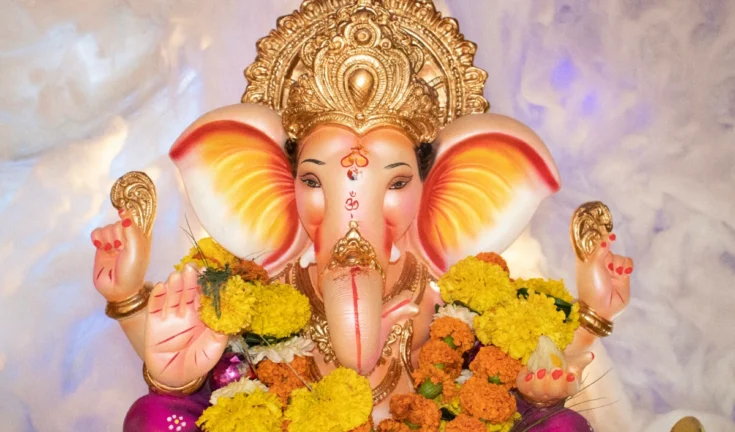 2025 विनायक चतुर्थी: गणेश पूजा के बाद दीपक के ये उपाय, जीवन की बाधाएं दूर कर लाएंगे खुशहाली!