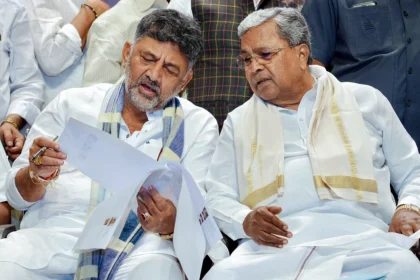 "कांग्रेस का वफादार योद्धा: शिवकुमार का इस्तीफे से इनकार, कर्नाटक सरकार की स्थिरता की गारंटी"
