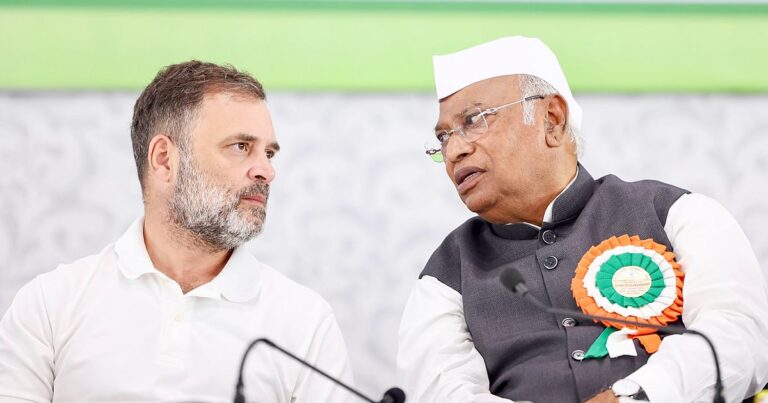 "गांधी-खड़गे की 'त्रिवेणी' से दिल्ली, हरियाणा, पंजाब और अन्य राज्यों को स्थापना दिवस की बधाई!"
