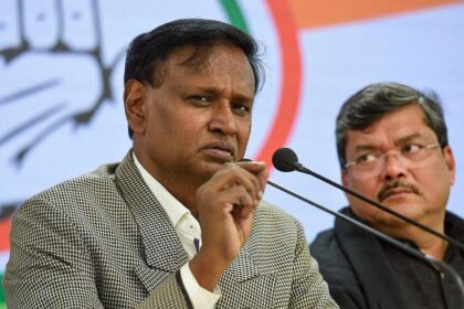 "मजदूरों का शोषण या सुरक्षा? श्रम संहिताओं पर उठे गंभीर सवाल, तत्काल वापसी की मांग"