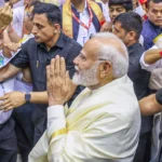 आडवाणी जी के जन्मदिवस पर मोदी का स्नेह भरा नमन
