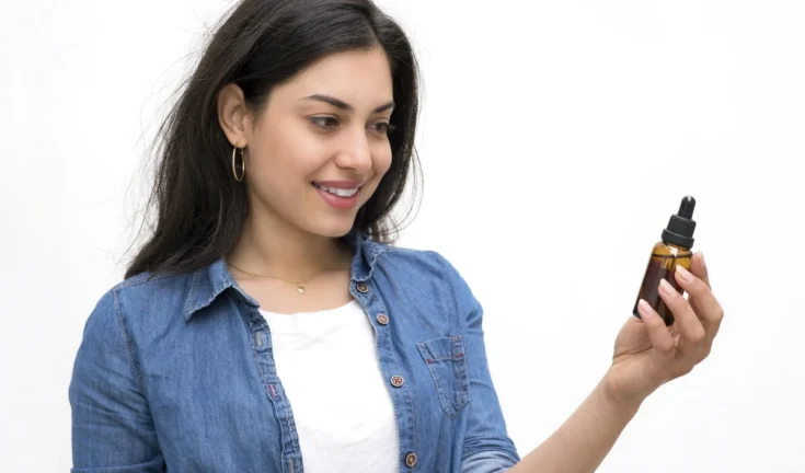 घर बैठे पाएं कोरियन जैसी काली, चमकदार ज़ुल्फें: सीक्रेट DIY हेयर ऑयल की विधि