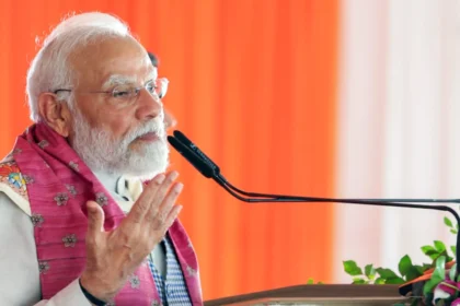 "जंगल राज के स्कूल" पर पीएम मोदी का वार, राजद पर अपहरण, फिरौती और उगाही सिखाने का आरोप