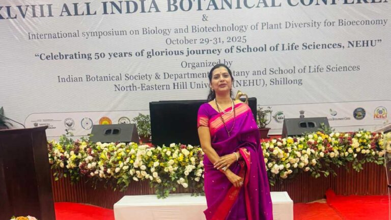 ज्ञान की खेती: DDU विश्वविद्यालय के प्रोफेसरों की सलाह, किसानों के लिए समृद्धि का द्वार