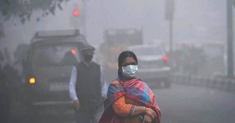 दिल्ली-NCR में जहरीली हवा: AQI 'बेहद खराब', सांस लेना हुआ दूभर!