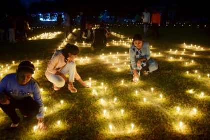 देव दिवाली का शुभ मुहूर्त: आज करें महास्नान, पूरी होंगी हर मनोकामना!