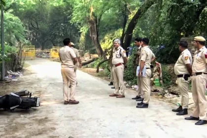 नजफगढ़ में हिमांशु भाऊ गैंग के दो सदस्य प्रतिद्वंद्वी पर गोली चलाने के आरोप में गिरफ्तार