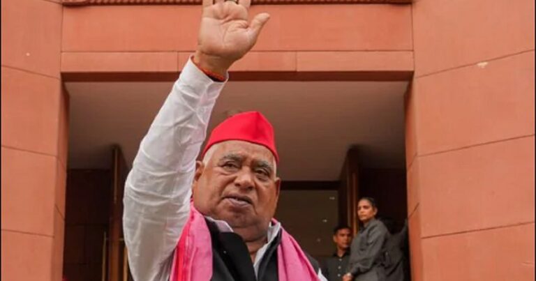 बिहार और उत्तर प्रदेश में तूफानी सत्ता परिवर्तन: अवधेश प्रसाद का दावा, अखिलेश की ओर झुकेगा पलड़ा