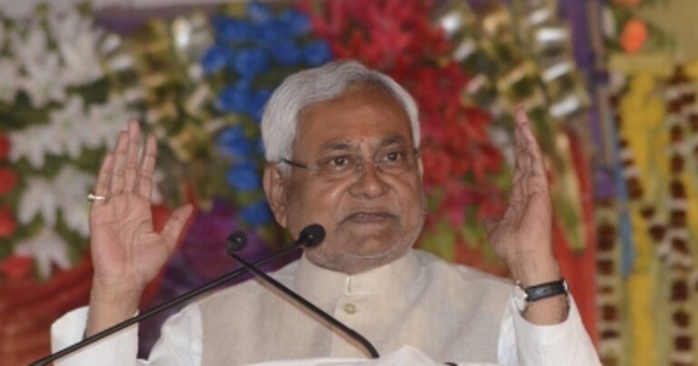 बिहार में नीतीश का ताज? पटना में निर्णायक बैठकें, कल होगा शक्ति प्रदर्शन!