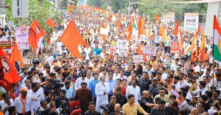 मुंबई में महाविकास आघाड़ी और महाराष्ट्र नवनिर्माण सेना का संयुक्त हल्लाबोल: वोटर लिस्ट की गड़बड़ियों के विरोध में चुनाव आयोग पर जोरदार प्रहार!