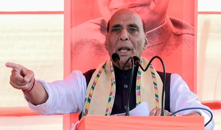 राजनाथ सिंह का राहुल गांधी को सीधा संदेश: सेना को राजनीति से दूर रखें