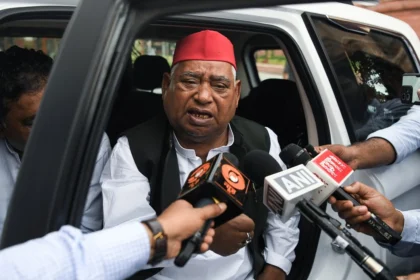 राम मंदिर की भव्यता में, अवधेश प्रसाद की तपस्या: बिना निमंत्रण, नंगे पैर जाएंगे।