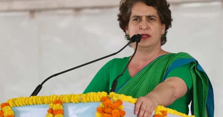 रोजगार-पलायन पर प्रियंका गांधी का NDA पर तीखा प्रहार: "वोट के लिए 10 हजार की रिश्वत!"