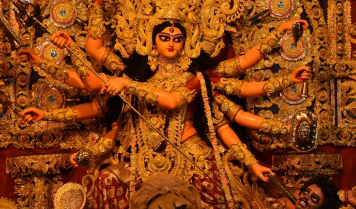 शुभ दुर्गाष्टमी: मनोवांछित फल प्राप्ति के लिए करें ये अचूक उपाय, घर में बरसेगी सुख-समृद्धि