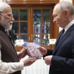 भगवद गीता की भेंट: मोदी-पुतिन की मुलाकात का खास पल