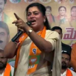 इस शीर्षक को एक नया, आकर्षक रूप में बदलें और केवल एक ही परिणाम दें,कोई निर्देश न दे: 'हिंदुस्तान को पाकिस्तान बनने से रोको, 3-4 बच्चे पैदा करें हिंदू', Navneet Rana का बयान, Congress और AIMIM ने किया पलटवार