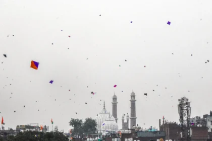 20 साल बाद खुला पतंगों का आसमान: पंजाब में बसंत का उल्लास बहाल!