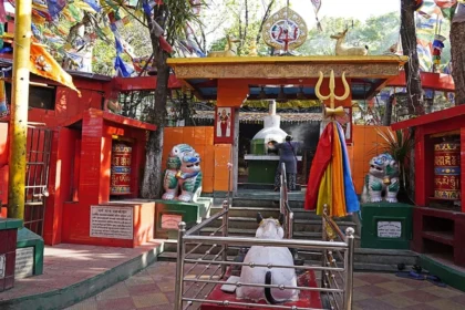 उज्जैन: महाकाल से कालभैरव तक, 10 अलौकिक स्थल जो भर देंगे आप में अध्यात्म और इतिहास का रस।