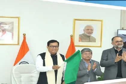 कान्हा बंदरगाह की हरित क्रांति: सोनोवाल ने किया पहले इलेक्ट्रिक टग का अनावरण