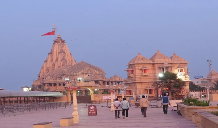 ज्योतिर्लिंग: शिव पुराण का अनमोल रहस्य, 12 दिव्य धामों की महिमा और दर्शन लाभ