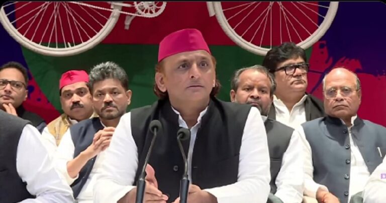 संविधान पर संकट, तो न्याय पर खतरा; अखिलेश की चेतावनी - एकतंत्र का उदय!