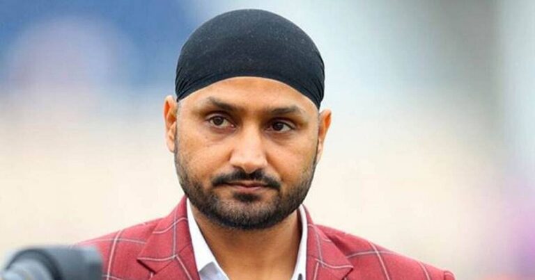 हरभजन का कटाक्ष: 'वो कौन जो रोहित-कोहली के भविष्य पर कर रहे राज?'