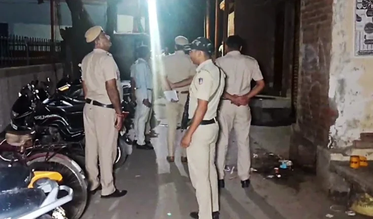 इस शीर्षक को एक नया, आकर्षक रूप में बदलें और केवल एक ही परिणाम दें,कोई निर्देश न दे: Kerala में बुजुर्ग महिला से यौन उत्पीड़न का प्रयास, मामला दर्ज