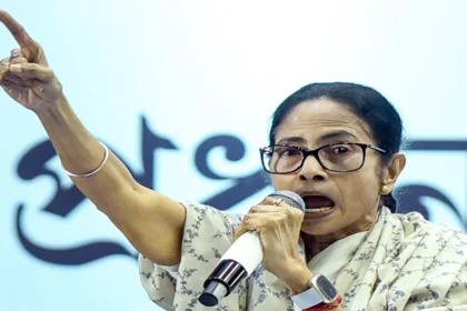 इस शीर्षक को एक नया, आकर्षक रूप में बदलें और केवल एक ही परिणाम दें,कोई निर्देश न दे: SIR in Bengal: ममता का ECI को लेटर, तुरंत रोको SIR वरना...
