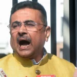 इस शीर्षक को एक नया, आकर्षक रूप में बदलें और केवल एक ही परिणाम दें,कोई निर्देश न दे: 'ममता हटाओ' के नारों से गूंजा Kolkata, Suvendu Adhikari के नेतृत्व में BJP का हल्ला बोल
