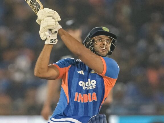 IND vs NZ: टूटने से बचा अभिषेक का ये रिकॉर्ड, शिवम दुबे ने सिर्फ इतनी गेंदों पर जड़ा अर्धशतक
