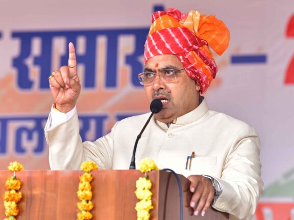 अब सीएम भजनलाल ने कर्मचारियों के हित में ये बड़ा ऐलान किया है.