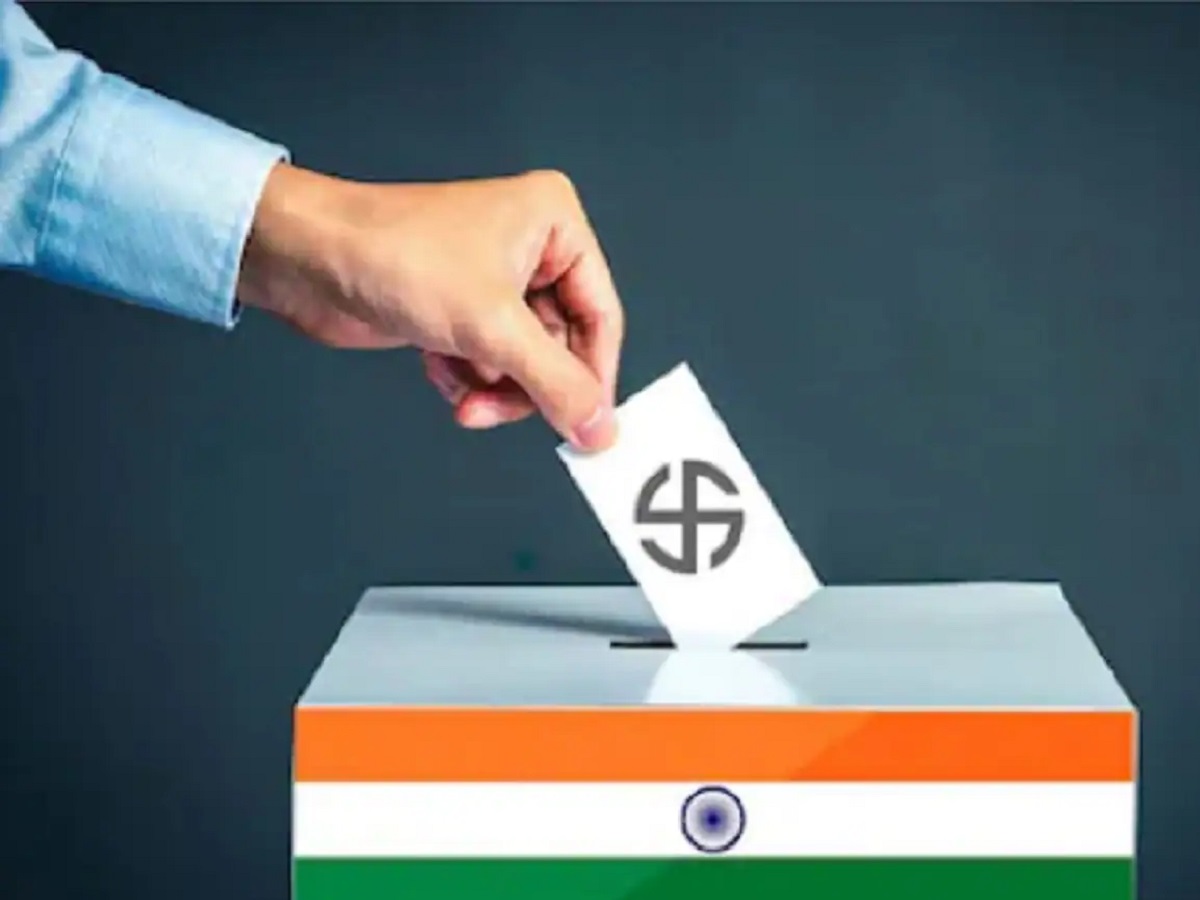 इस बार बैलेट पेपर से होगी वोटिंग, चुनाव आयोग ने लिया फैसला
