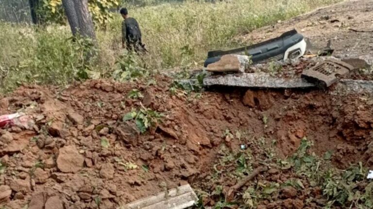 छत्तीसगढ़: बीजापुर में जवानों को निशाना बनाकर माओवादियों ने किया IED ब्लास्ट, 11 जवान घायल