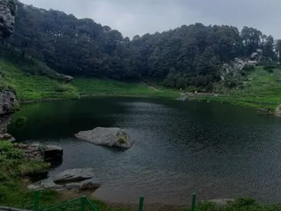 ट्रैवल टिप्स: हिमाचल प्रदेश की यात्रा करते समय इन चार पर्यटन स्थलों पर जरूर जाएं, यादगार बन जाएगा दौरा