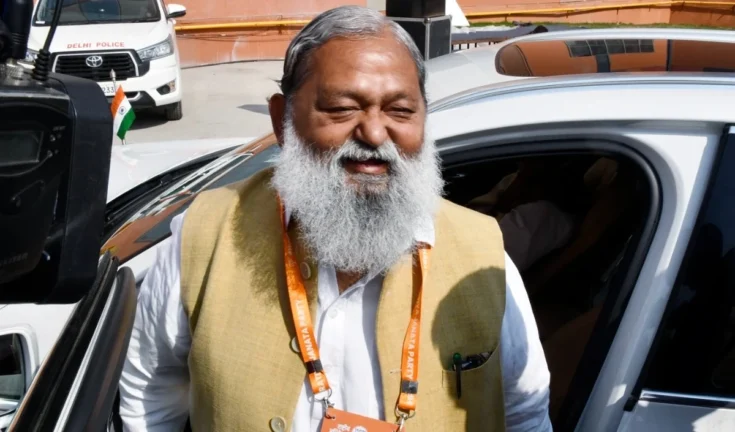 पंजाब 'आप' सरकार पर अनिल विज का हमला: मीडिया की आवाज दबाने का आरोप