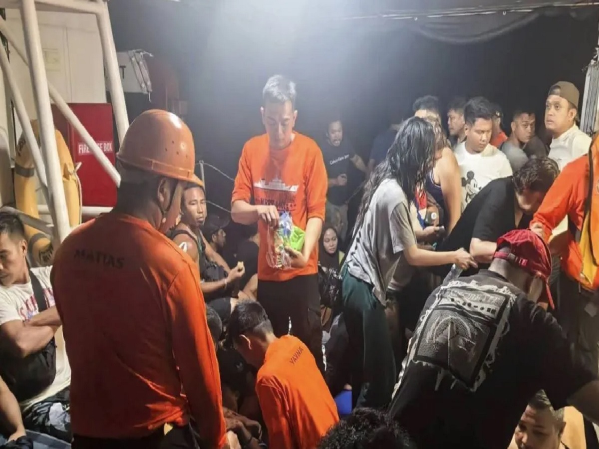 फिलीपींस: समुद्र में नाव डूबी, 359 लोग थे सवार, इतने शव बरामद