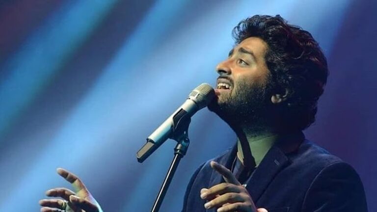 "मुझ पर जुल्म हुआ!" Arijit Singh का प्लेबैक सिंगिंग पर सनसनीखेज खुलासा, क्या अब छोड़ देंगे बॉलीवुड?