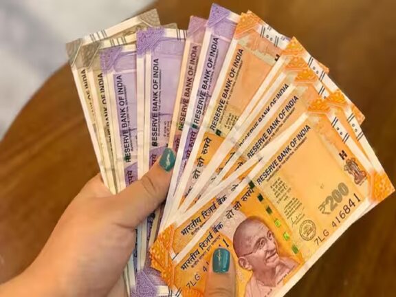 सरकारी योजना: इस योजना में सरकार दे रही है बिना ब्याज के पांच लाख रुपये का लोन, जानिए