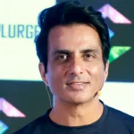 सोनू सूद ने बेजुबानों के लिए बढ़ाया हाथ: वैक्सीनेशन और स्टेरिलाइज़ेशन की अपील कर दी 'दयालुता' की मिसाल