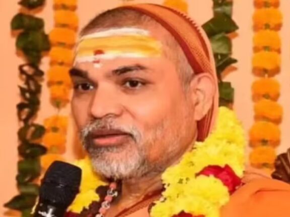 स्वामी अविमुक्तेश्वरानंद सरस्वती ने अब केशव प्रसाद मौर्य को लेकर ये बड़ा बयान दिया है.