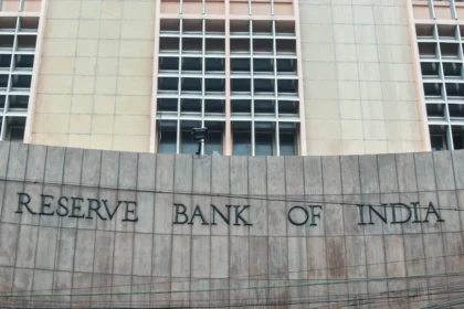 RBI के इस बड़े फैसले से REITs सेक्टर में आएगा भारी उछाल, विकास की रफ्तार होगी दोगुनी।