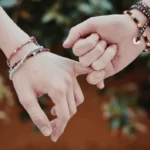 Valentine's के बाद महाशिवरात्रि का वरदान: प्यार को शादी के बंधन में बांधने के लिए मंदिर में करें ये चमत्कारी उपाय!