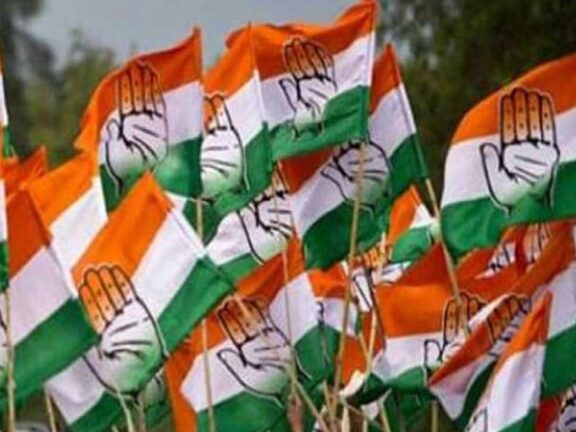 अब कांग्रेस ने केरल चुनाव के लिए राजस्थान के इन नेताओं को बड़ी जिम्मेदारी सौंपी है.