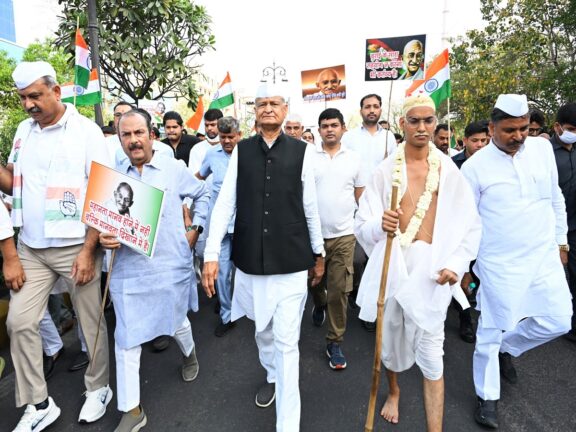 दांडी मार्च अन्याय और दमनकारी नीतियों के खिलाफ दुनिया का सबसे बड़ा अहिंसक प्रतिरोध था: गहलोत