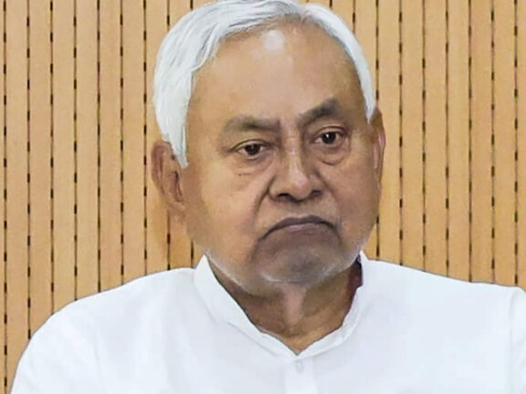 नीतीश कुमार ने MLC पद से दिया इस्तीफा, ये दिग्गज बनेगा बिहार का नया CM!