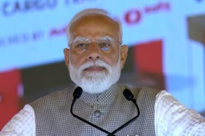 मध्य पूर्व संकट पर अफवाह फैलाने वाले नेताओं को पीएम मोदी ने दी सलाह, कहा- देश को नुकसान पहुंचाने वाली गतिविधियां बंद करें...